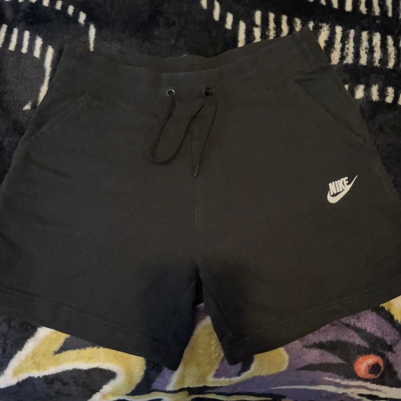 Nike Pants - Nike shorts!